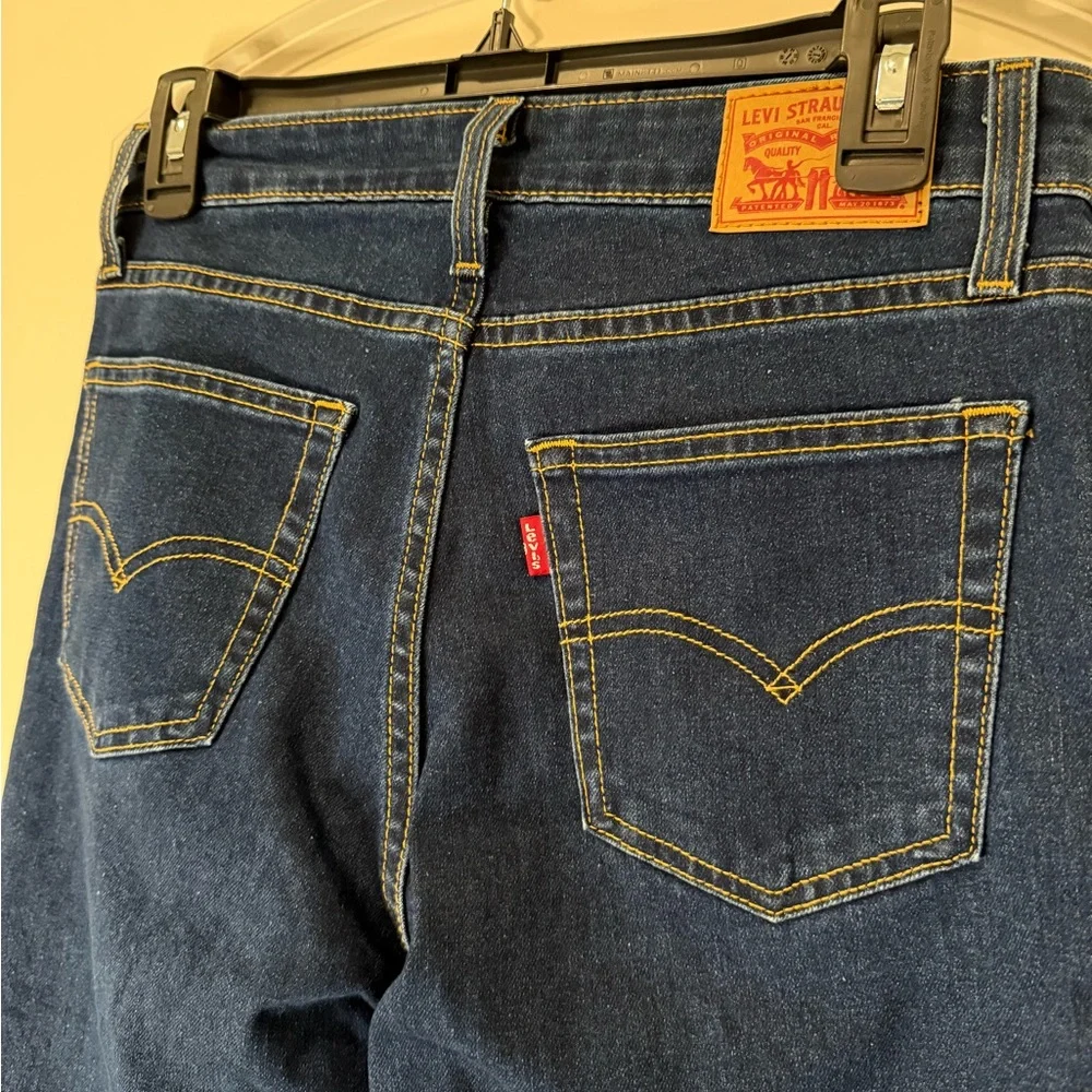 Levi's Women's High-Rise Flare | W27 L32 - Picture 7 of 13